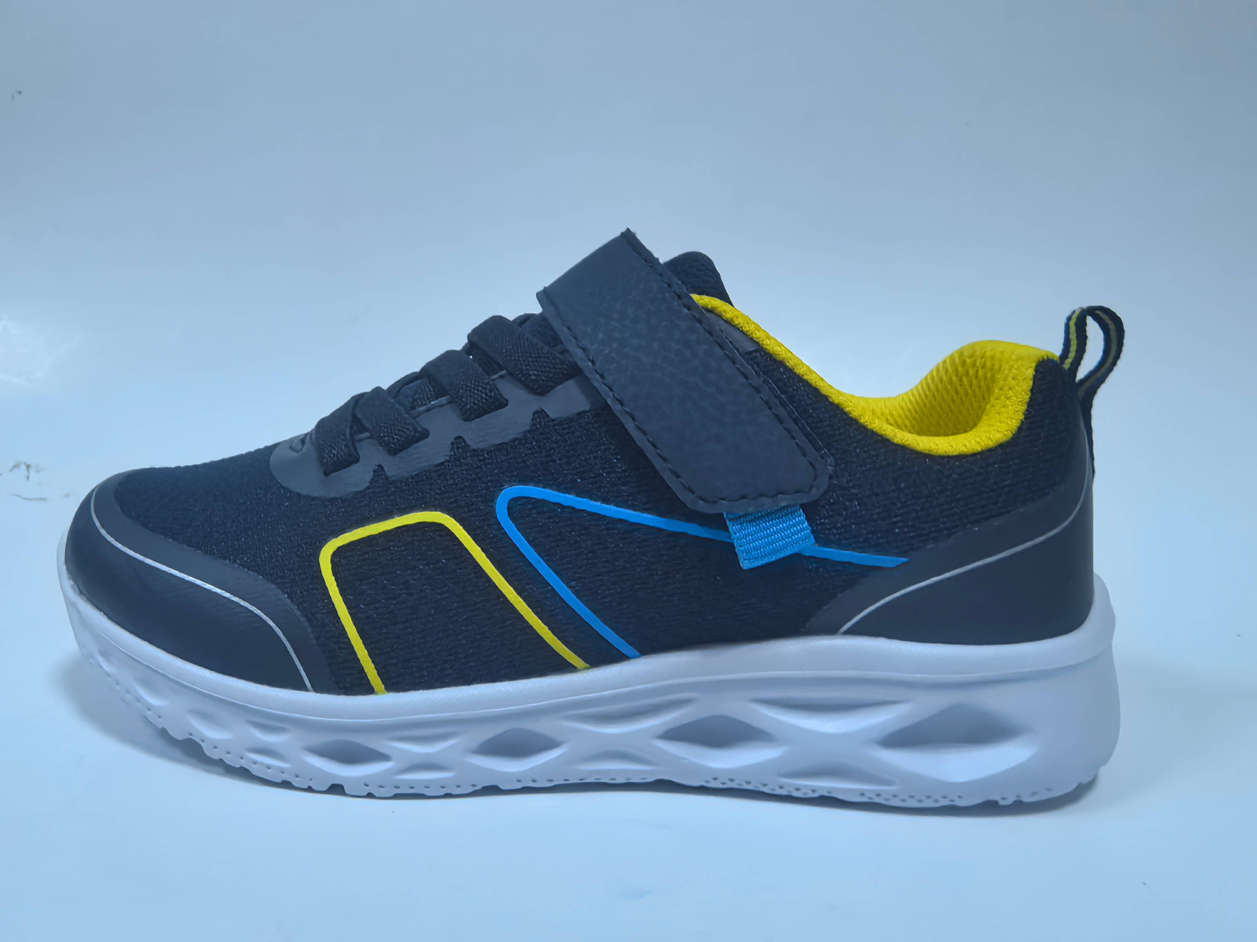 Winmamba lightweight children's shoe from the product collection