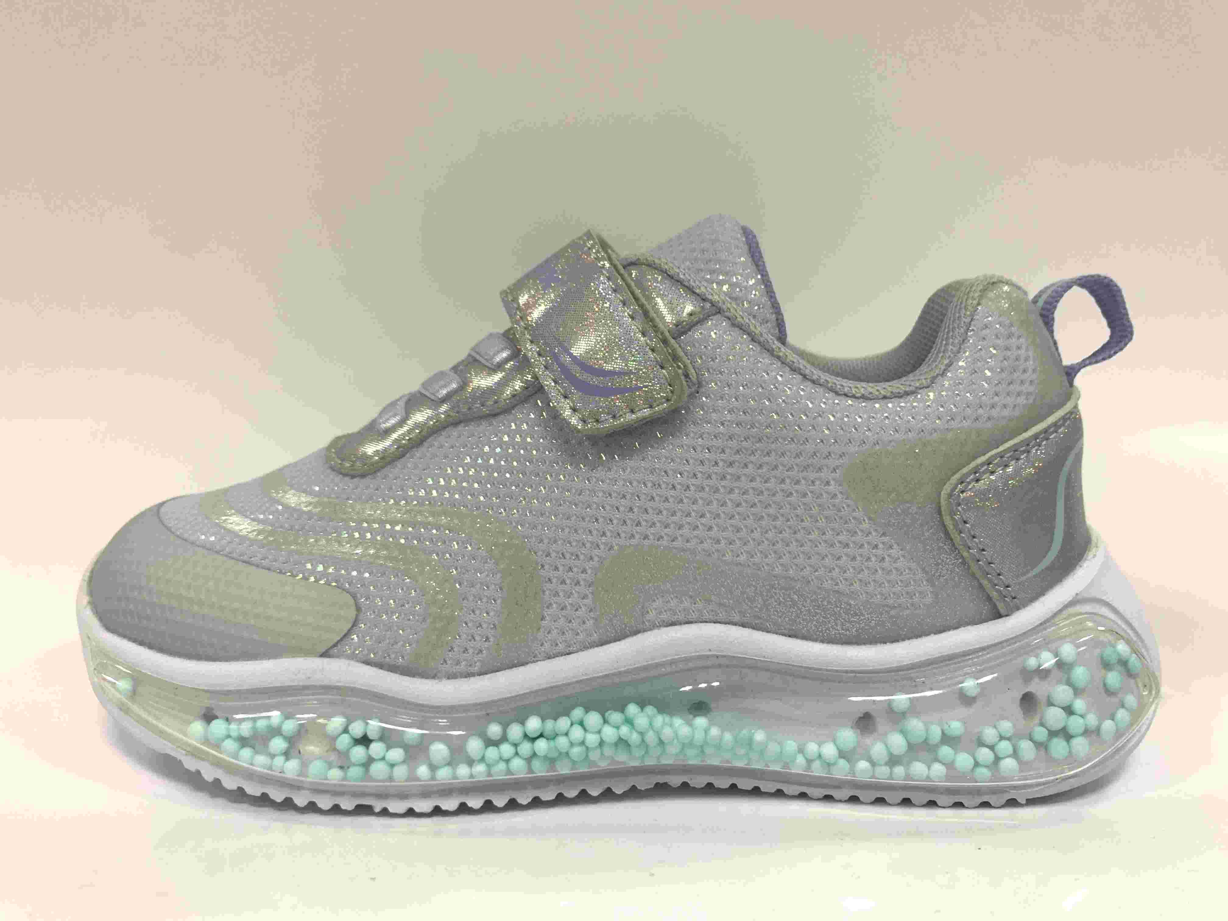 Sport shoe style WM-97